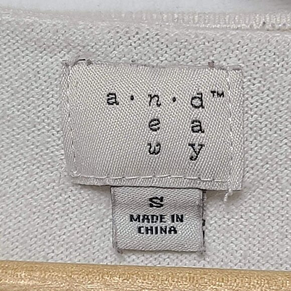 A New Day Sweater Womens Small White Button Knit Cardigan - Picture 3 of 9